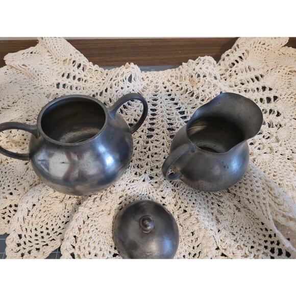 Royal Holland Pewter Lidded Sugar Bowl & Creamer Set Vintage 1950s - Picture 4 of 6